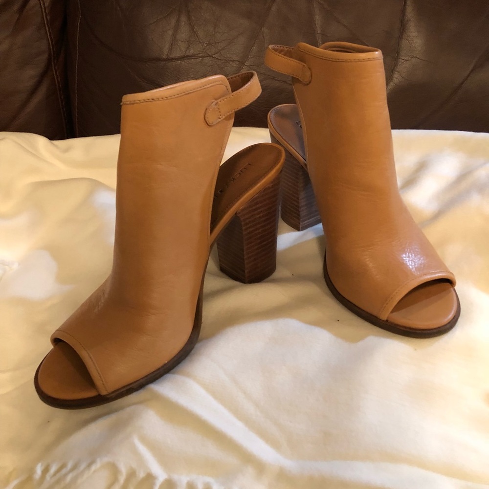 LUCKY brand camel open toe booties